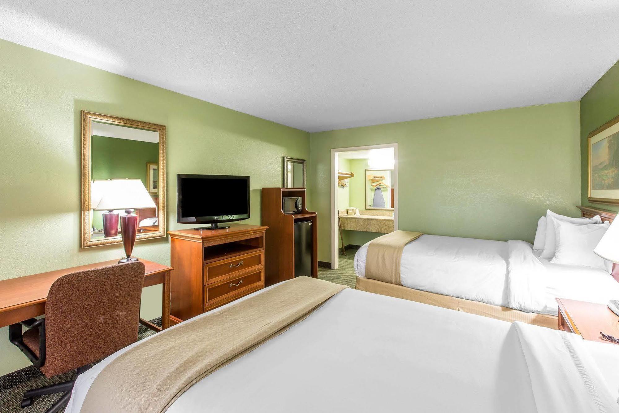 Quality Inn & Suites Waycross Exterior foto